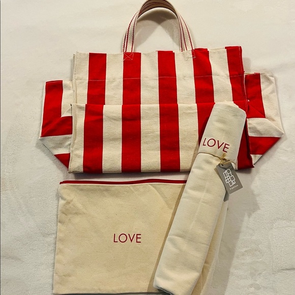 NWT-Love Beach Bag and Accessories! Made in Argentina by Organizza. - Picture 3 of 9